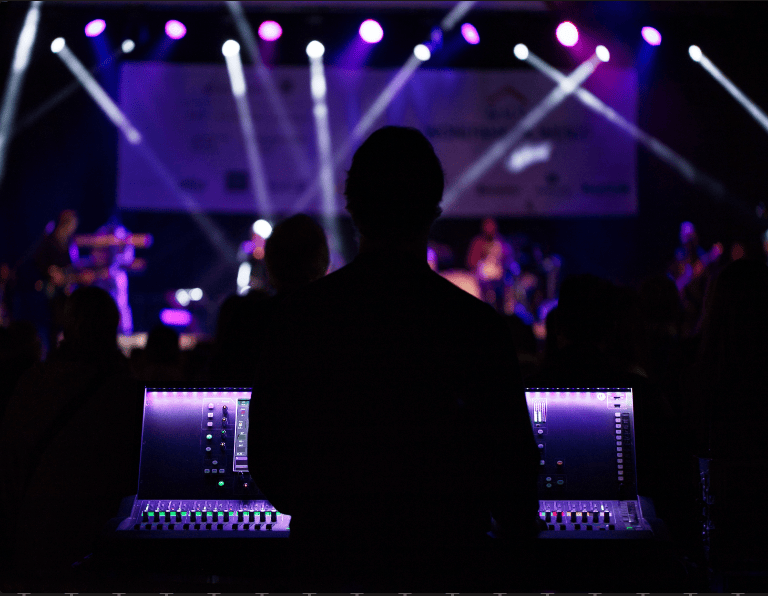 Image with sharp square corners